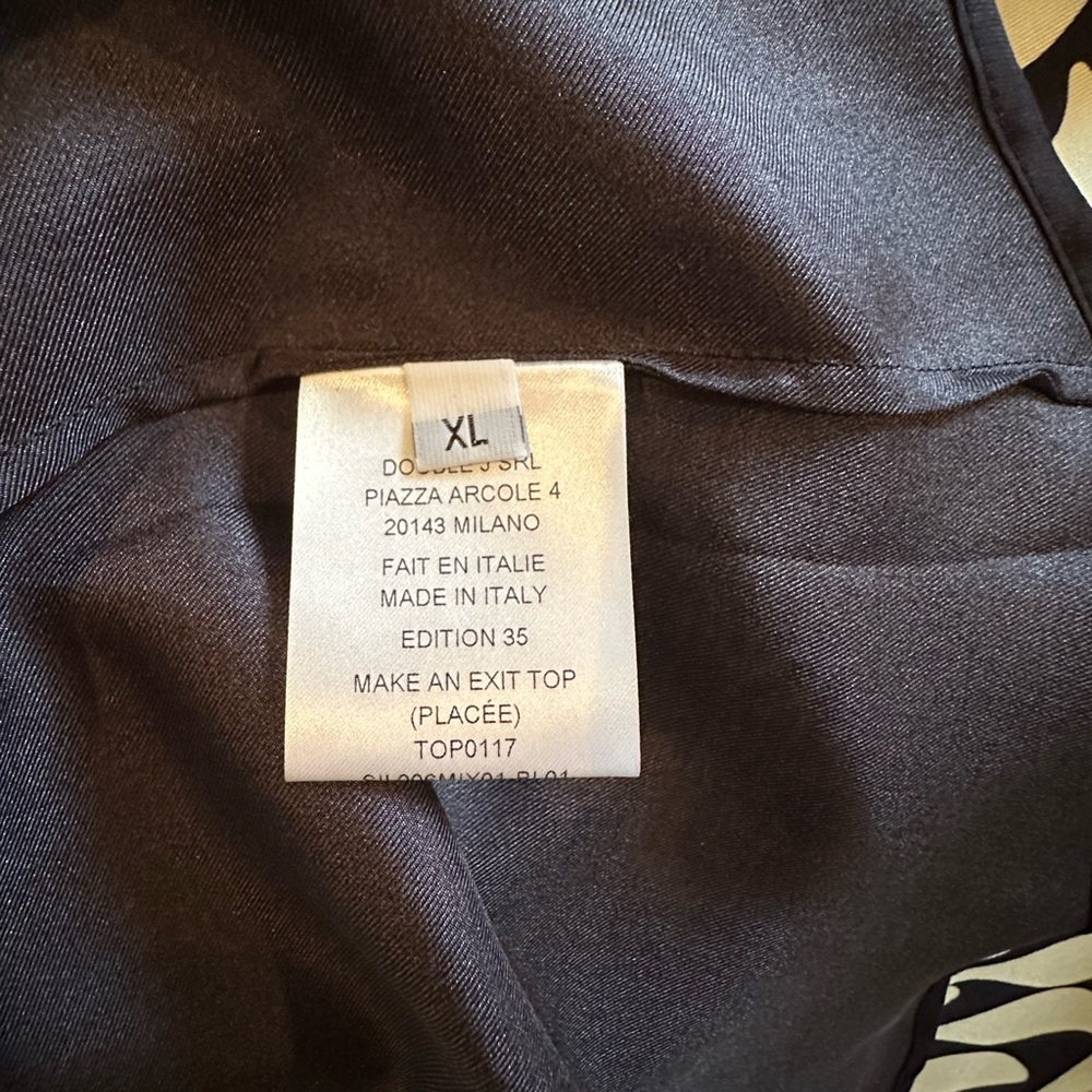 LA DoubleJ Make an Exit Silk Blouse - Picture 7 of 8